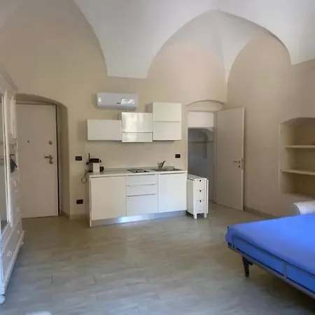 Incantevole In Piazza Bresca, Appartement *