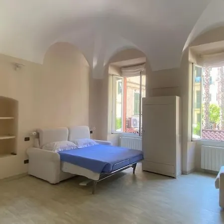 Appartement Incantevole In Piazza Bresca, San Remo